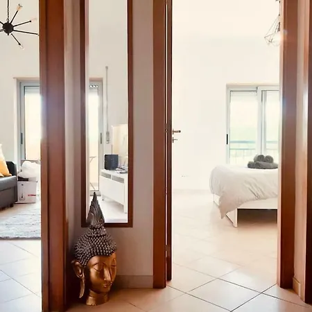 Apartamento Modern One Bed With Ac, Sunset By The Pool And Garage Alcantarilha